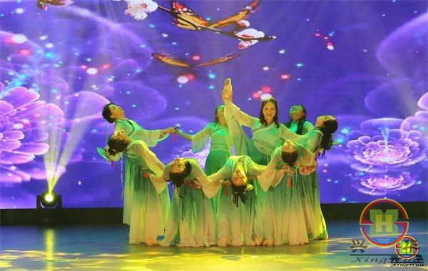 晚会8.JPG 晚会8.JPG